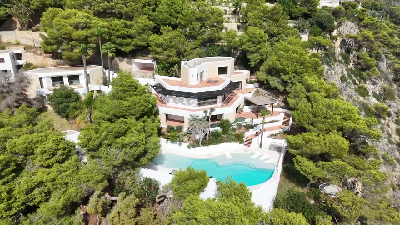 Vídeo con dron para vender inmuebles: qué grabar y cómo usarlo — Inmobiliario | ALTUM FILMS